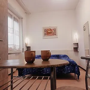 Bed and breakfast Gattopastro Via Pastro 10, Milán