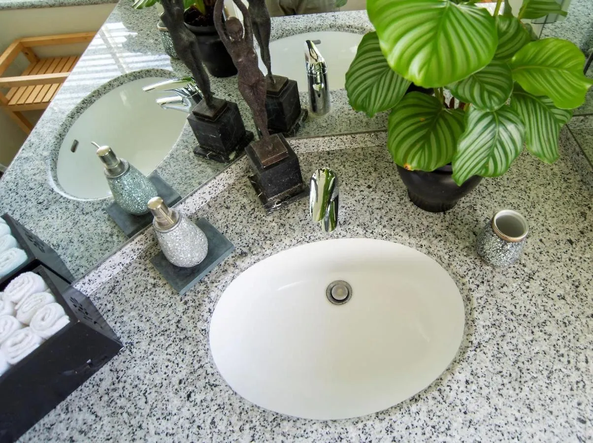 My Place Suite Apartment - Milano Navigli 0*, Milan Italy