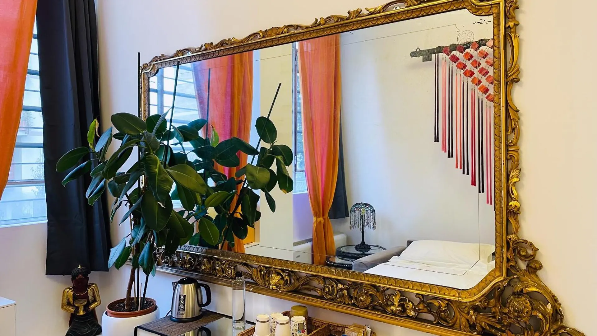 Bed & Breakfast My Place Suite Apartment - Milano Navigli Italy